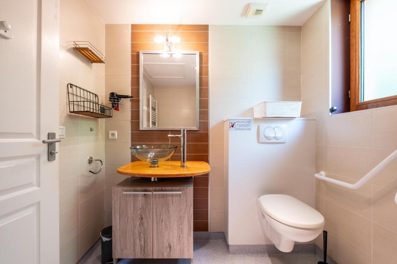 Le Hameau Du Comte De Foix - 11 Chalets En Ariege Mercus-Garrabet Εξωτερικό φωτογραφία