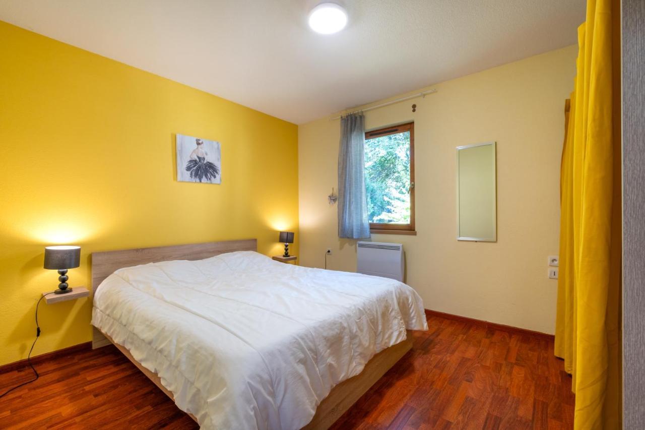 Le Hameau Du Comte De Foix - 11 Chalets En Ariege Mercus-Garrabet Εξωτερικό φωτογραφία